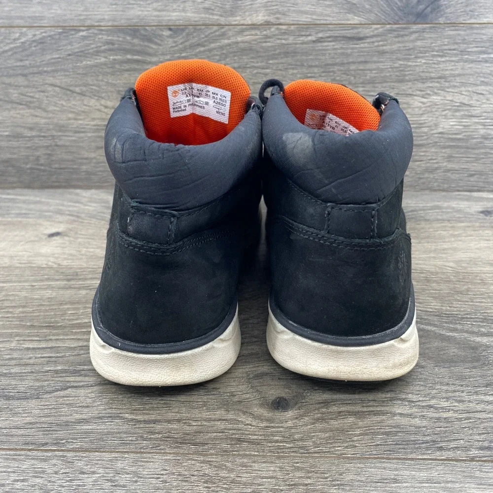 Timberland SensorFlex Chukka Boots Mens 7.5 Black Nubuck Leather A1TVB